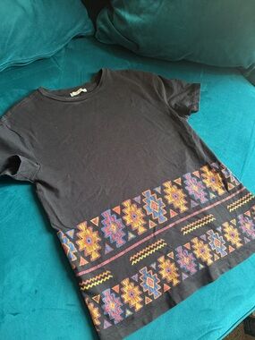 Zara Trafaluc Black Tee with Pink Accent Nails